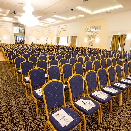 Del Mar & Conference Center 4*