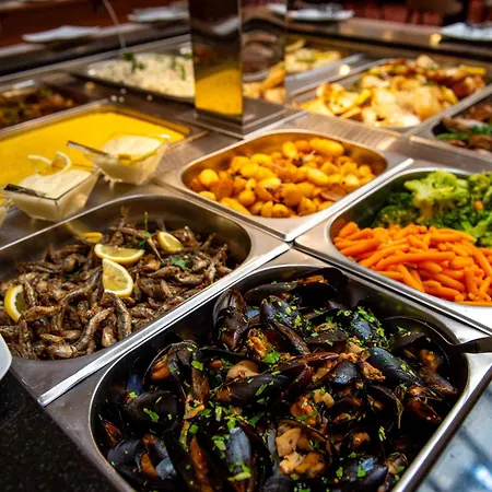 Hotel Del Mar & Conference Center 4*