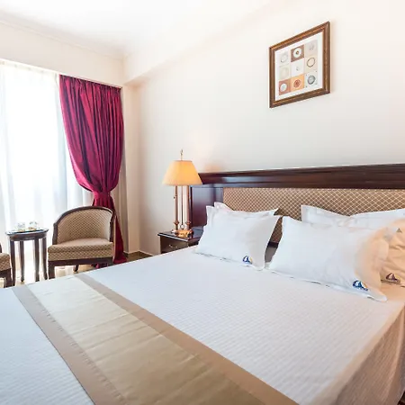 Del Mar & Conference Center Hotel