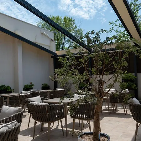 Del Mar & Conference Center 4*
