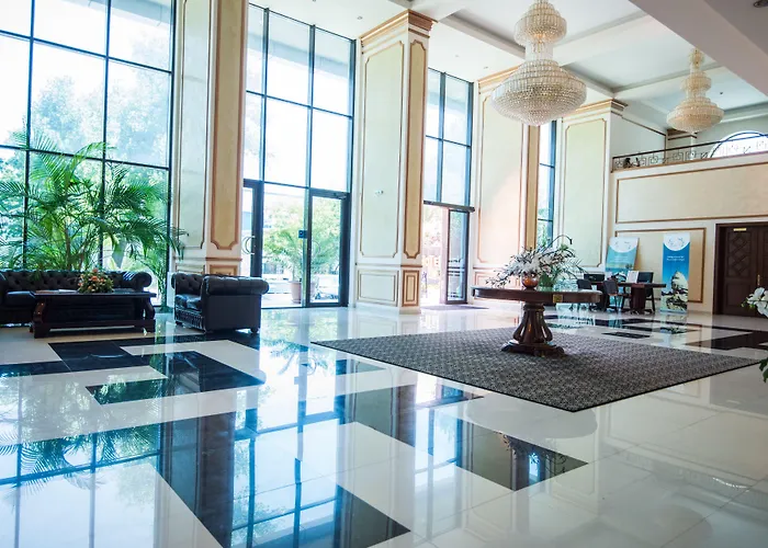 Del Mar & Conference Center Hotel